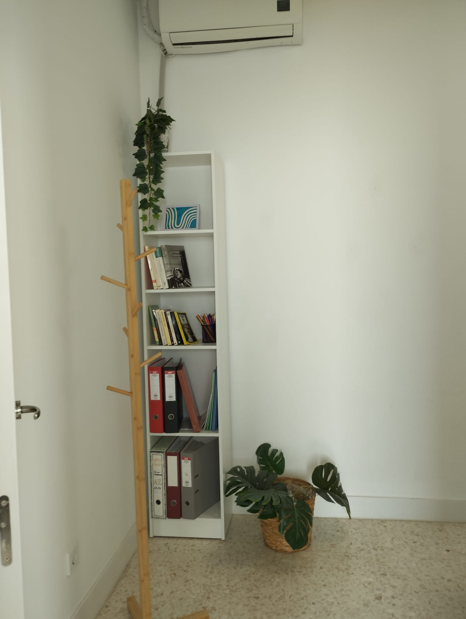 d0fde5e1699f6cd4d43cf564aa5be5ad5f060192